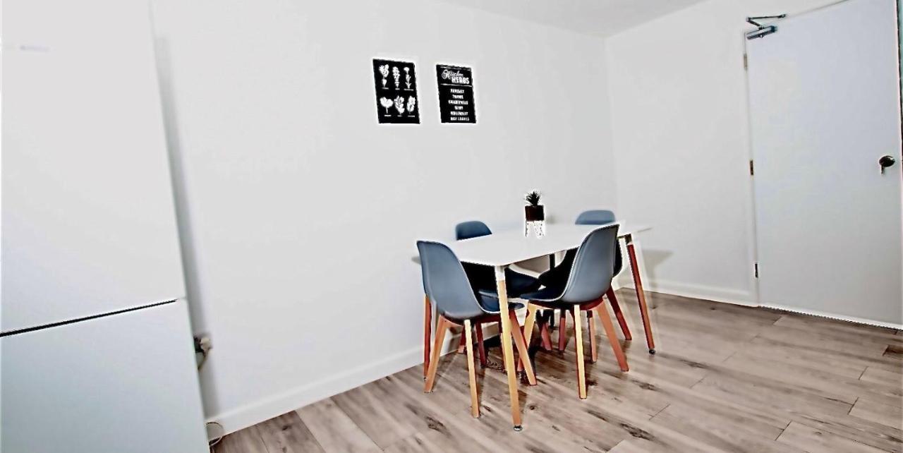 Dunamis Staycation 1 Кройдон Екстериор снимка